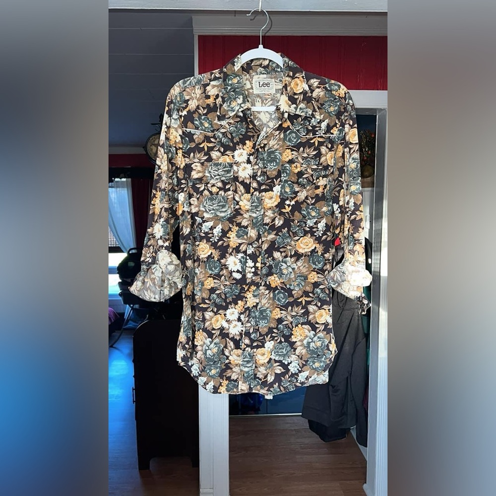 Lee | Floral Button Up